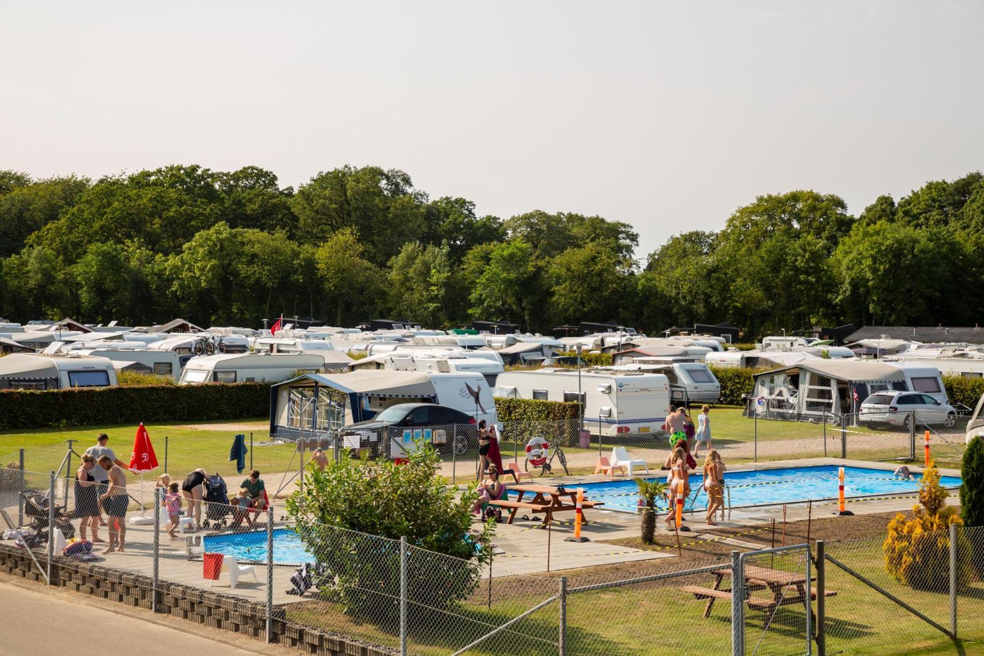 Dcu-camping *